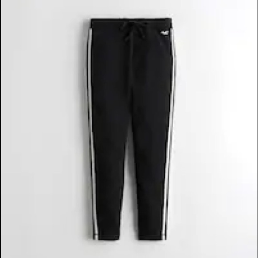 Ultra High-Rise Logo Fleece Leggings
